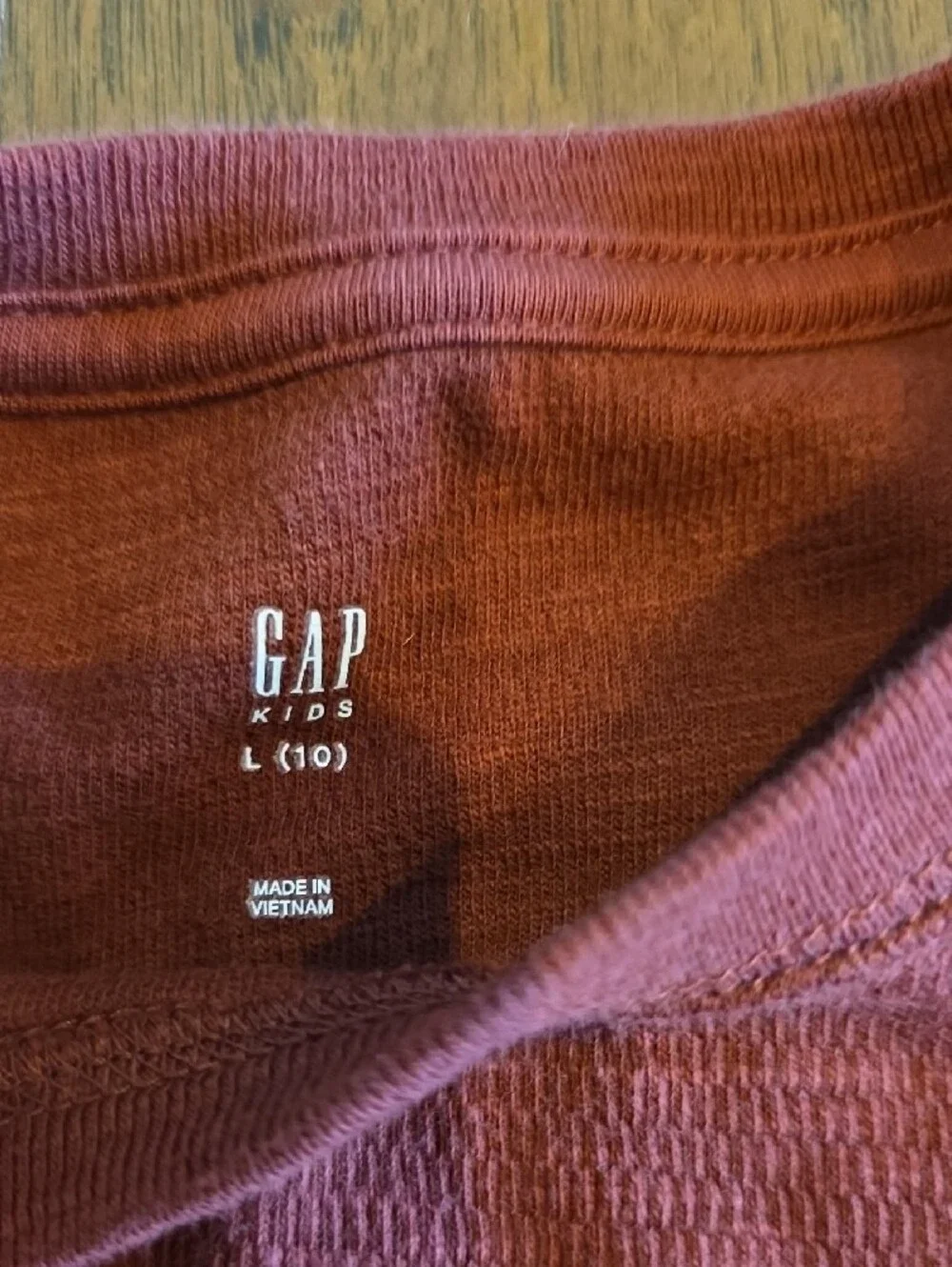 NWOT. GAP Long Sleeve Thermal Top - Maroon Size LARGE